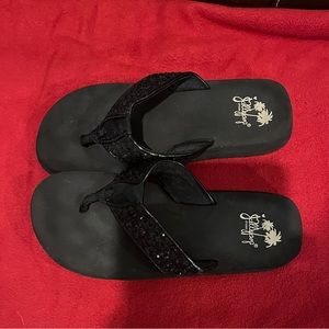 Jellypop black sandals